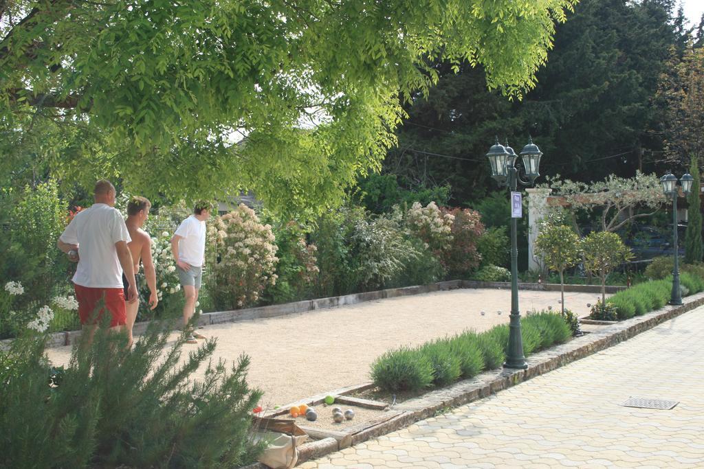 Jade En Provence Otel Vaison-la-Romaine Dış mekan fotoğraf